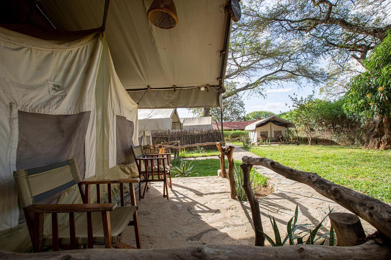 Kara-Tunga Safari Camp Bed & Breakfast Moroto Eksteriør bilde
